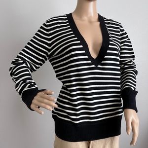 Lauren Jeans Company Ralph Lauren Women’s Deep V-Striped Sweater size L